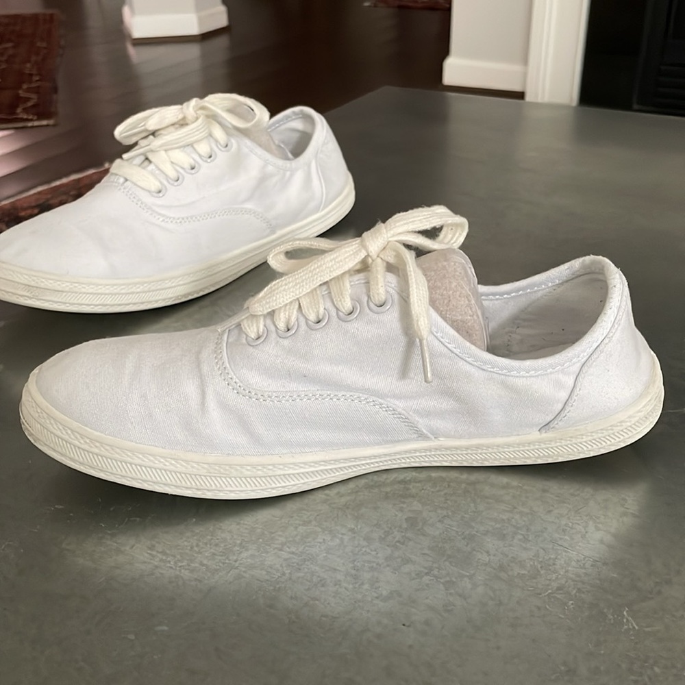 Wild Fable Women’s Canvas Sneakers - Picture 12 of 14